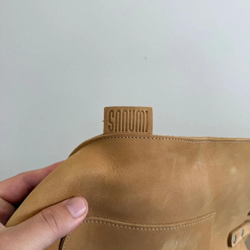Sanumi Tan Leather Tote Bag Large Snap Closure Exterior Pockets Shopper
